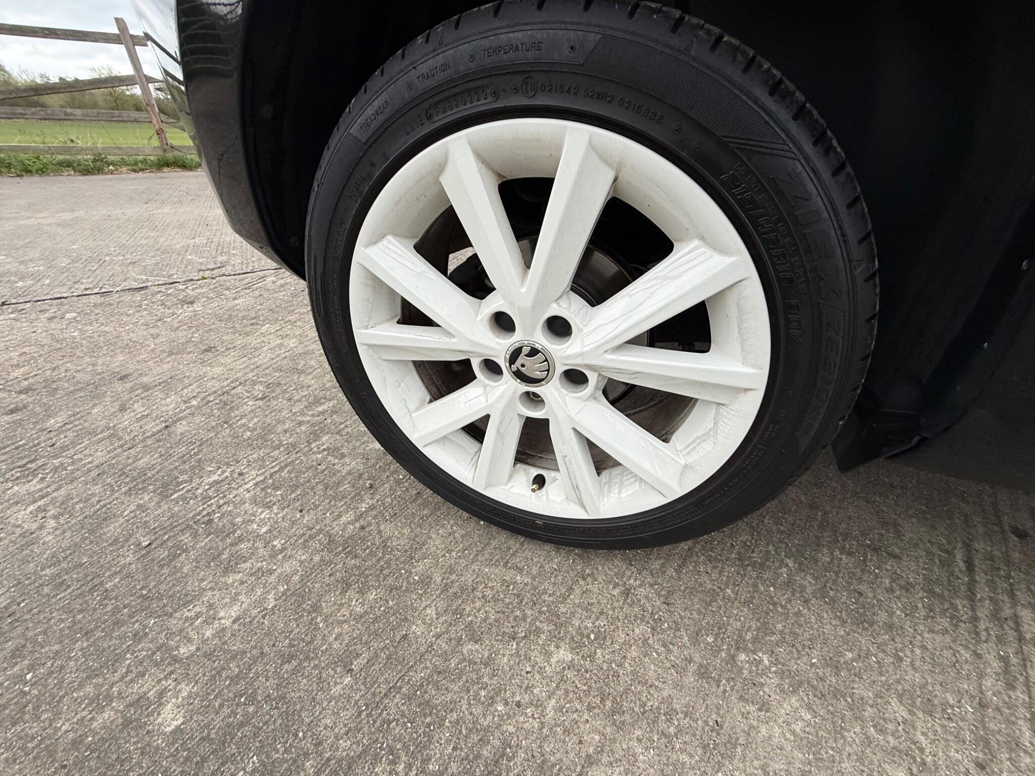 Skoda Fabia 1.0 TSI Colour Edition Euro 6 (s/s) 5dr — photo 78 of 90